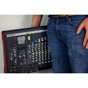 Mixer amplificat Allen &amp; Heath ZED-P1000