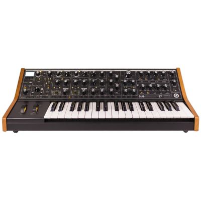 Inchiriere - MOOG Subsequent 37, sintetizator