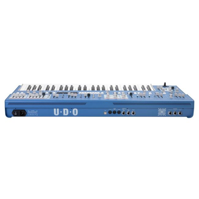 UDO Super 6 Blue - Sintetizator Polyphonic Binaural Hybrid