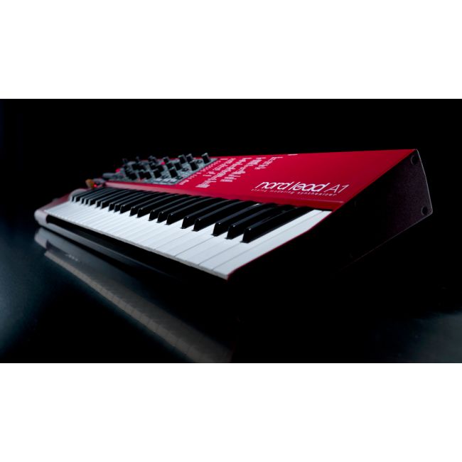 Clavia Nord Lead A1 - Sintetizator