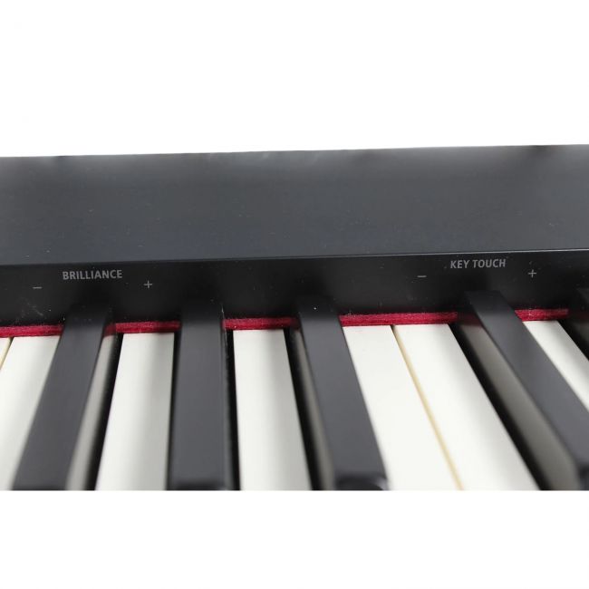 Roland FP-30 BK - Pian digital portabil cu stativ, second hand