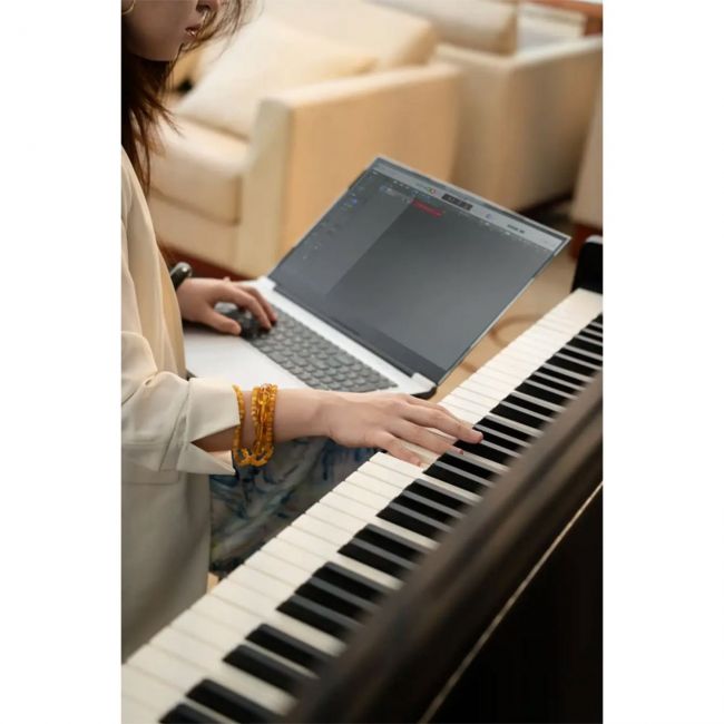 NUX NCK-330 WH - Set pian digital cu bancheta, stativ lemn, casti, 3 pedale